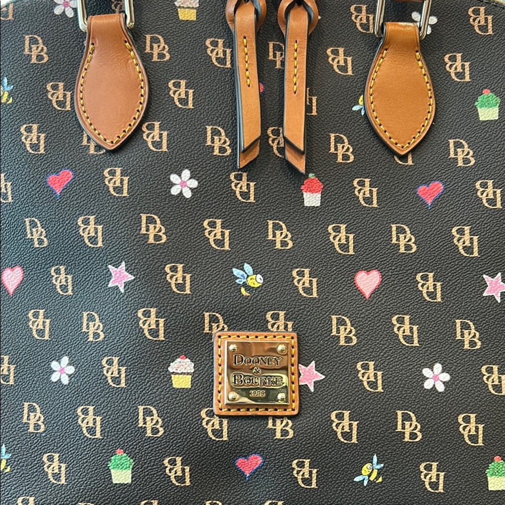 ✨NEW✨Dooney & Bourke NOVELTY GRETTA ZIP ZIP Satchel - Picture 4 of 16